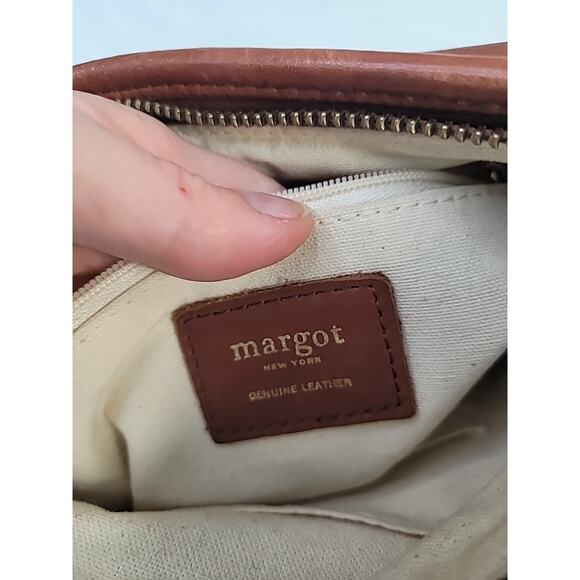 Margot New York VTG Brown Leather Crossbody Purse – Minimalist Classic Bag - Picture 9 of 9